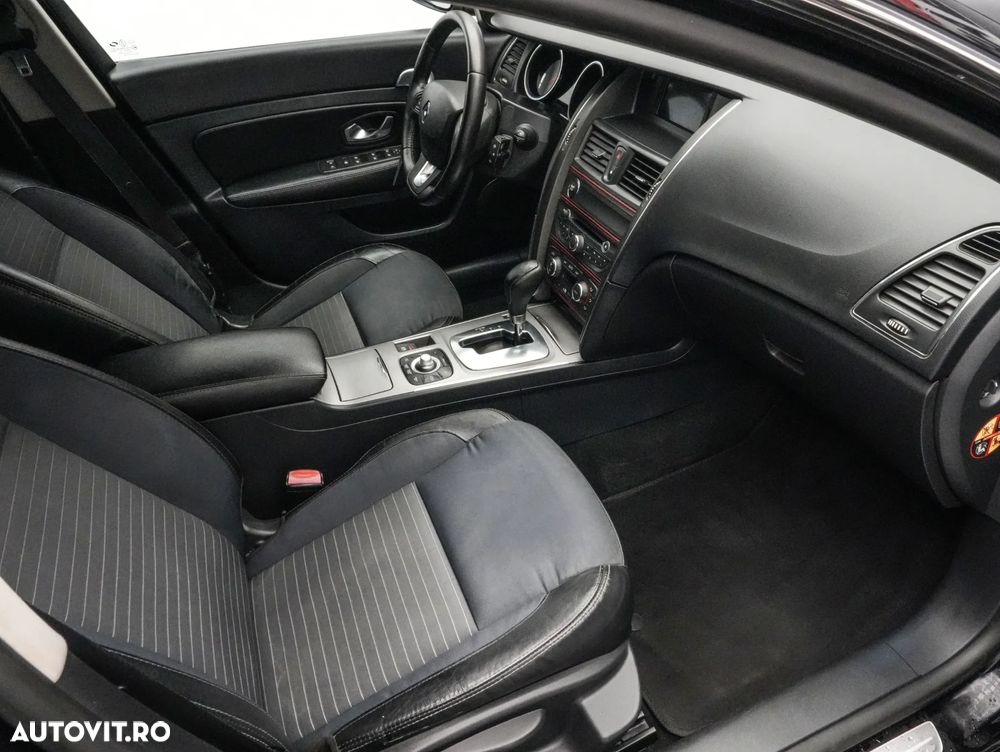 Renault Latitude 2.0 dCi Luxury CVA - 12