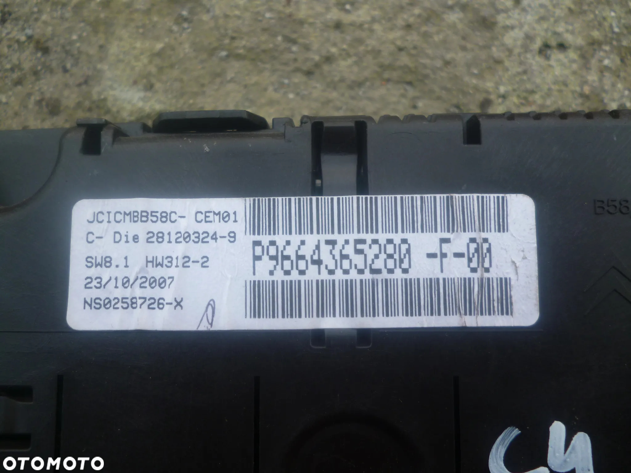 CITROEN C4 GRAND PICASSO LICZNIK - 3