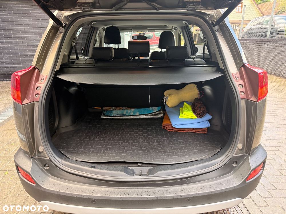 Toyota RAV4 2.0 D-4D Active - 9