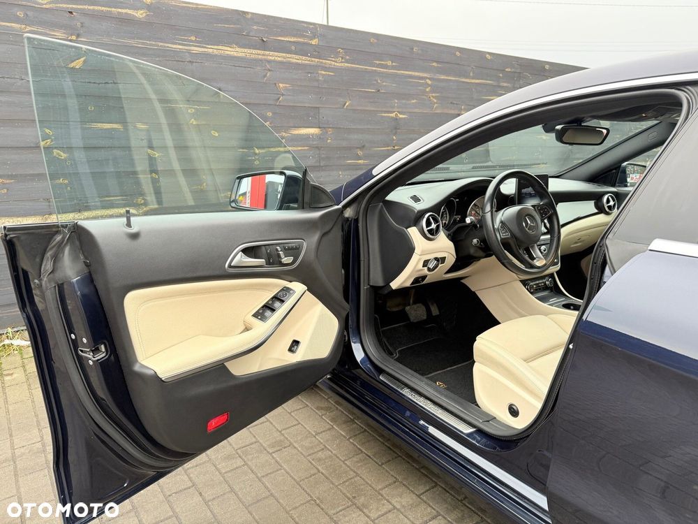 Mercedes-Benz CLA - 19