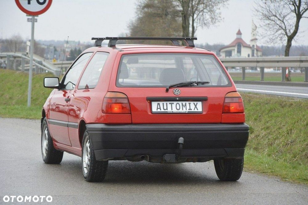 Volkswagen Golf 1.8 CL - 7