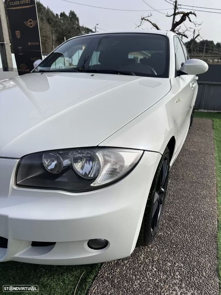 BMW 118 d Pack M - 4