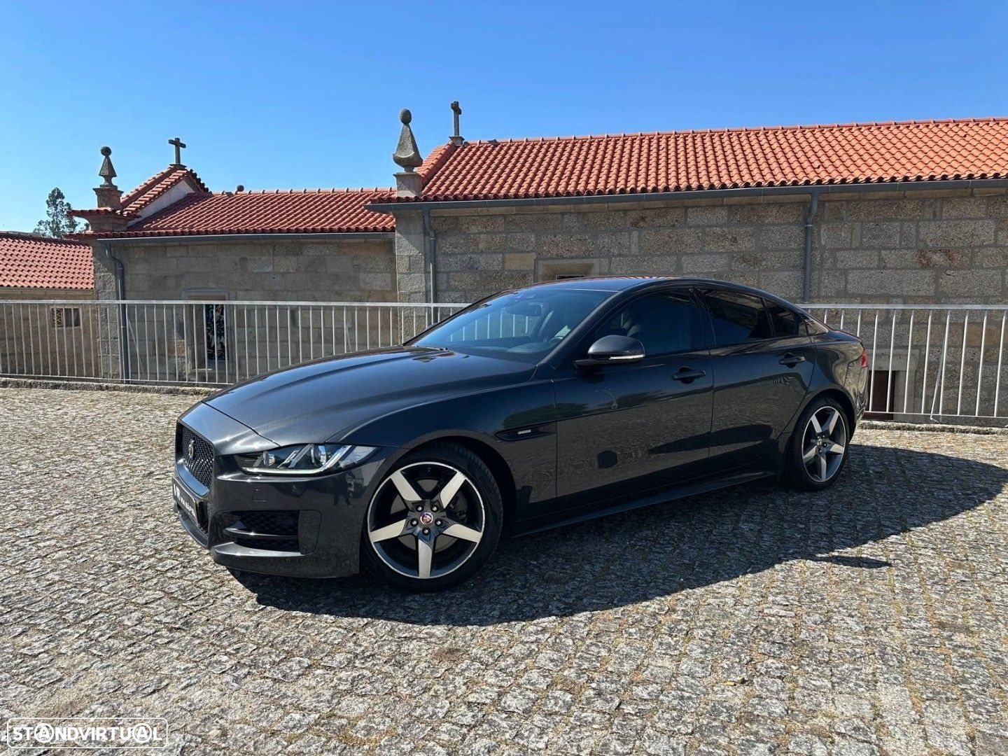 Jaguar XE 2.0 D R-Sport Aut. - 24