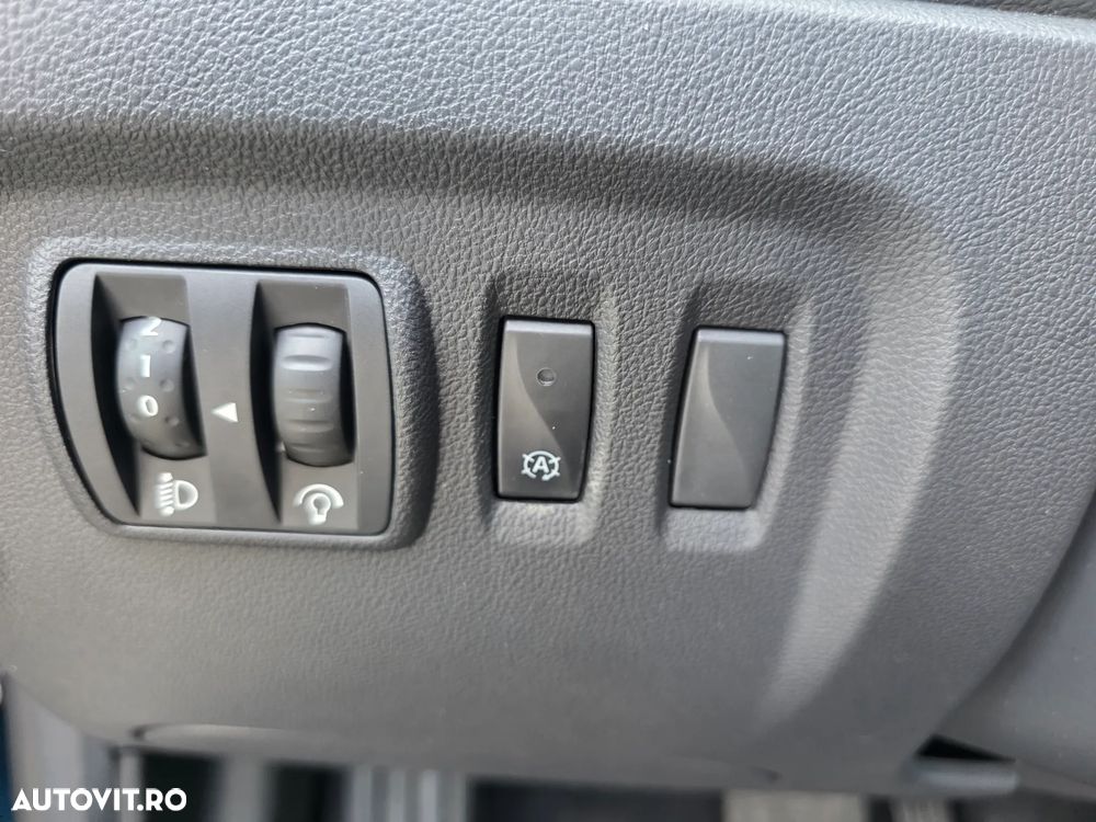 Renault Captur (ENERGY) dCi 90 EDC INTENS - 10