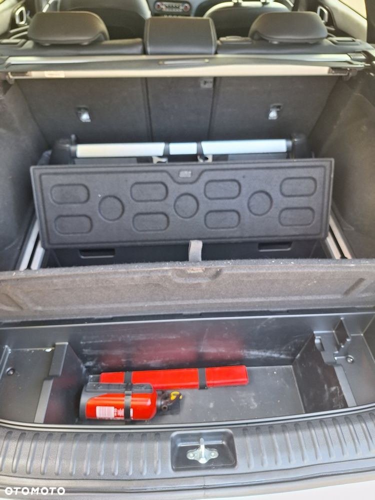 Kia Ceed 1.5 T-GDI L - 23