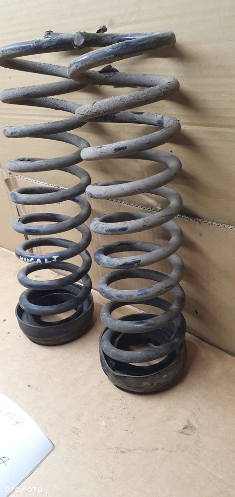 Sprężyny sprężyna tył tylne 2SZT Ford Kuga MK1 - 3