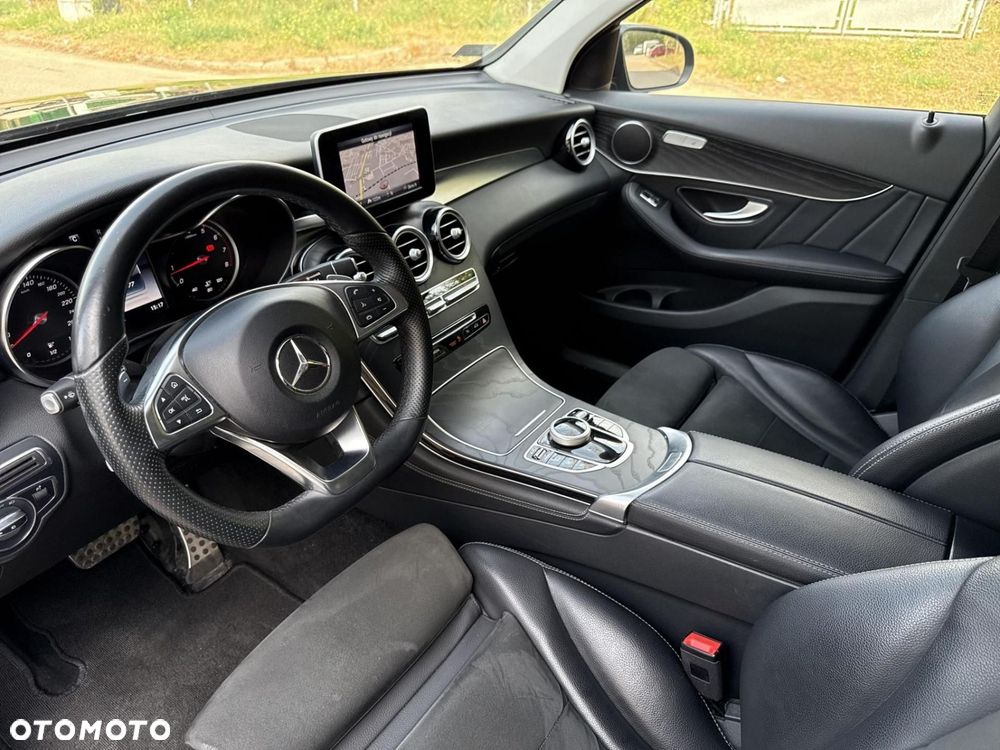 Mercedes-Benz GLC - 21