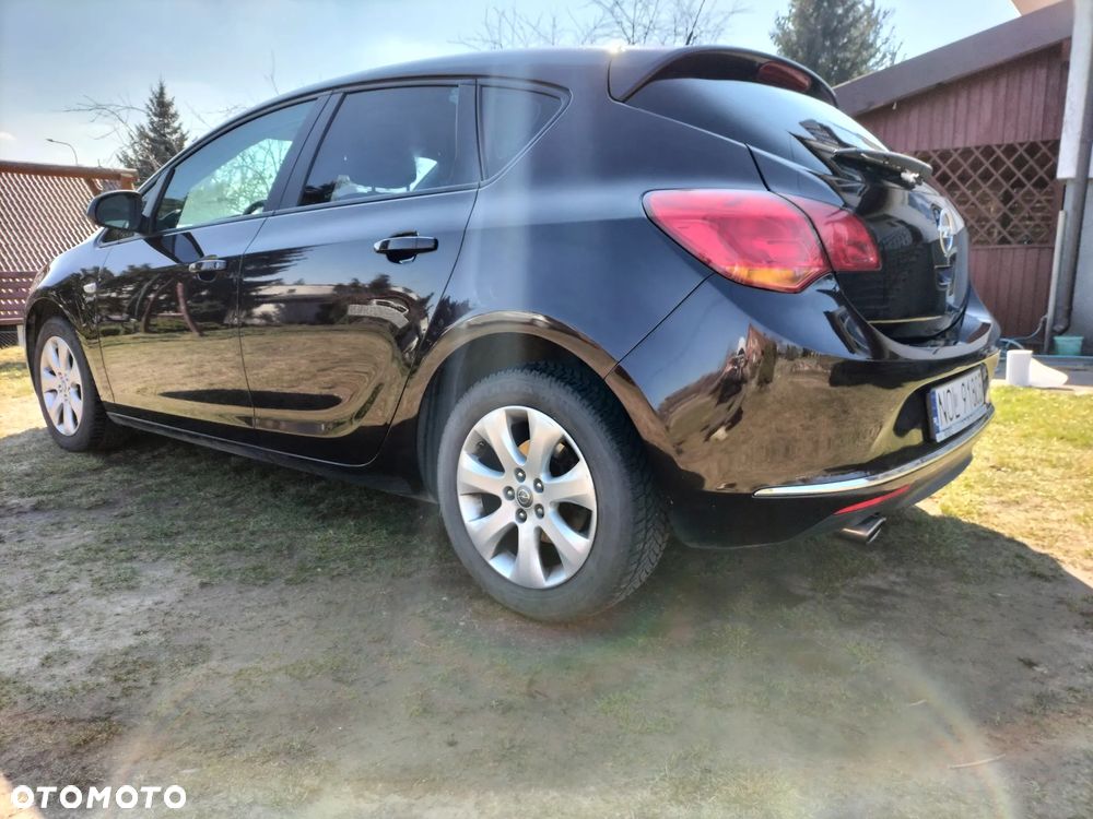Opel Astra IV 1.4 T Active - 32