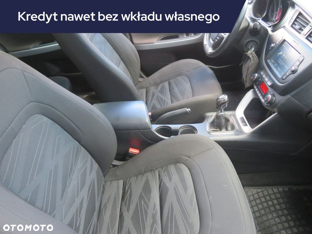 Kia Ceed - 11