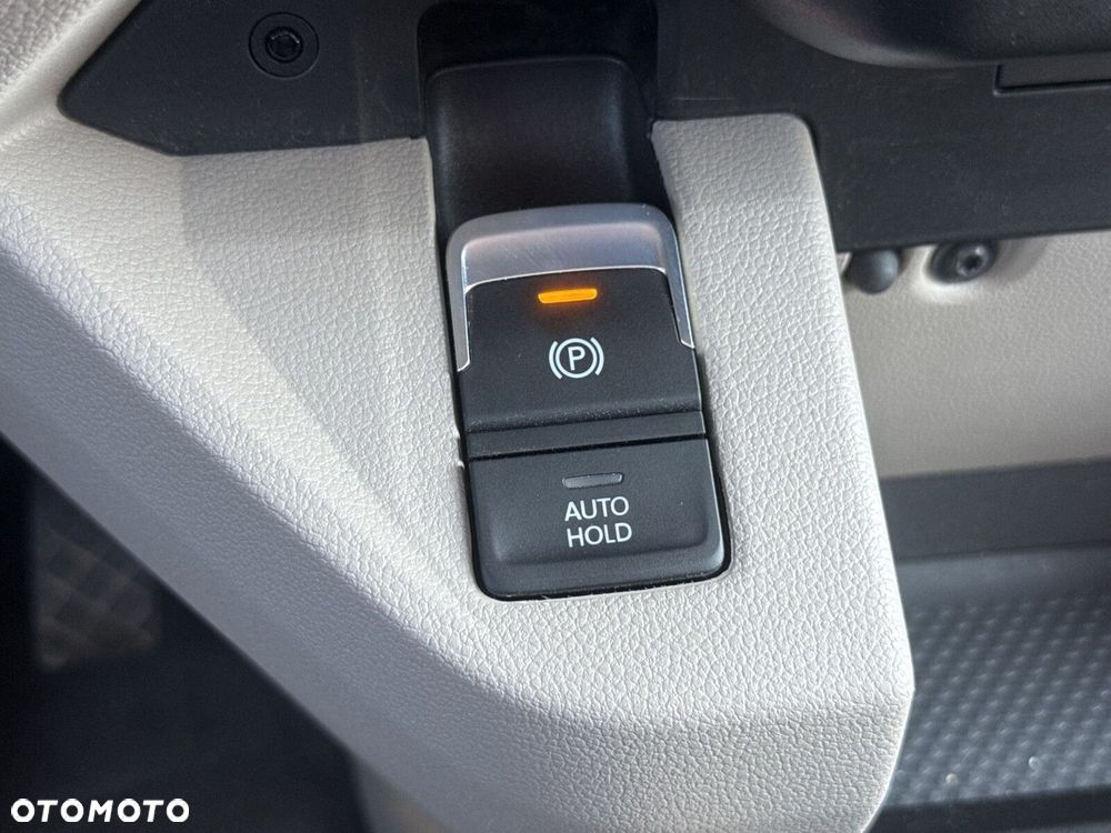 Volkswagen Multivan 2.0 TDI L1 Family DSG - 24