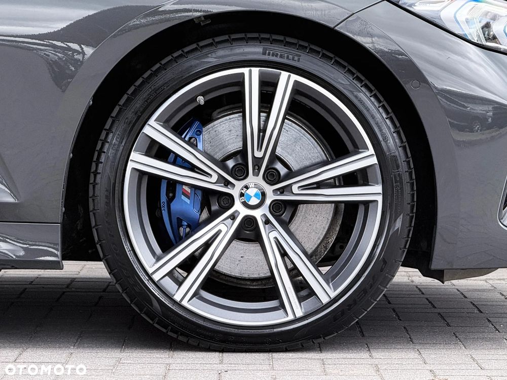 BMW Seria 3 330d xDrive M Sport - 14
