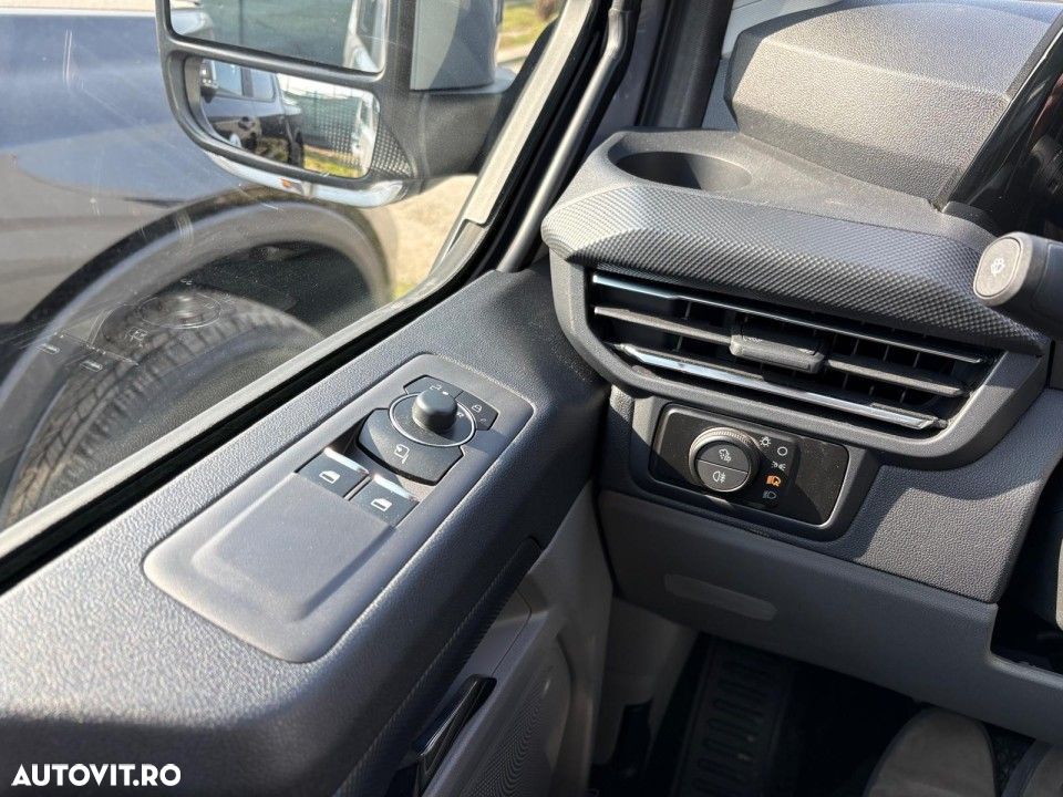 FORD Transit Custom 2025 — imagine 50