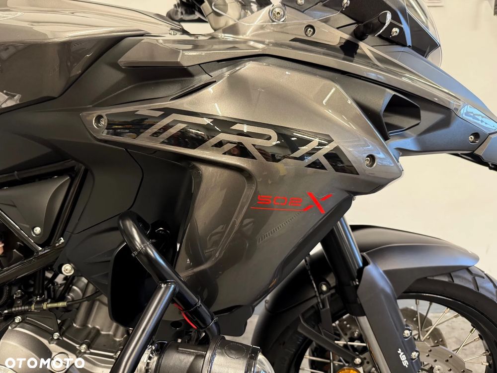 Benelli TRK 502X - 33