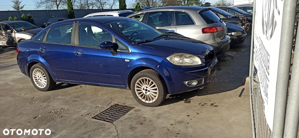 Fiat LInea z silnikiem 1,4 benzyna ozn. 350A1000 Lakier 487 - 1