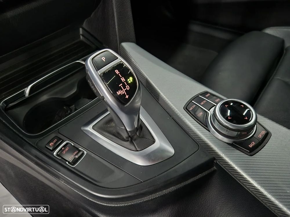 BMW 320 d Pack M Auto - 8