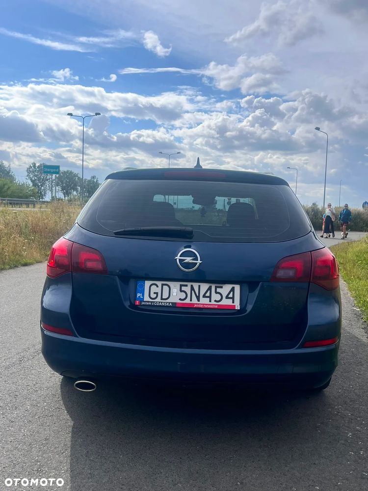 Opel Astra 1.4 T Executive - 7