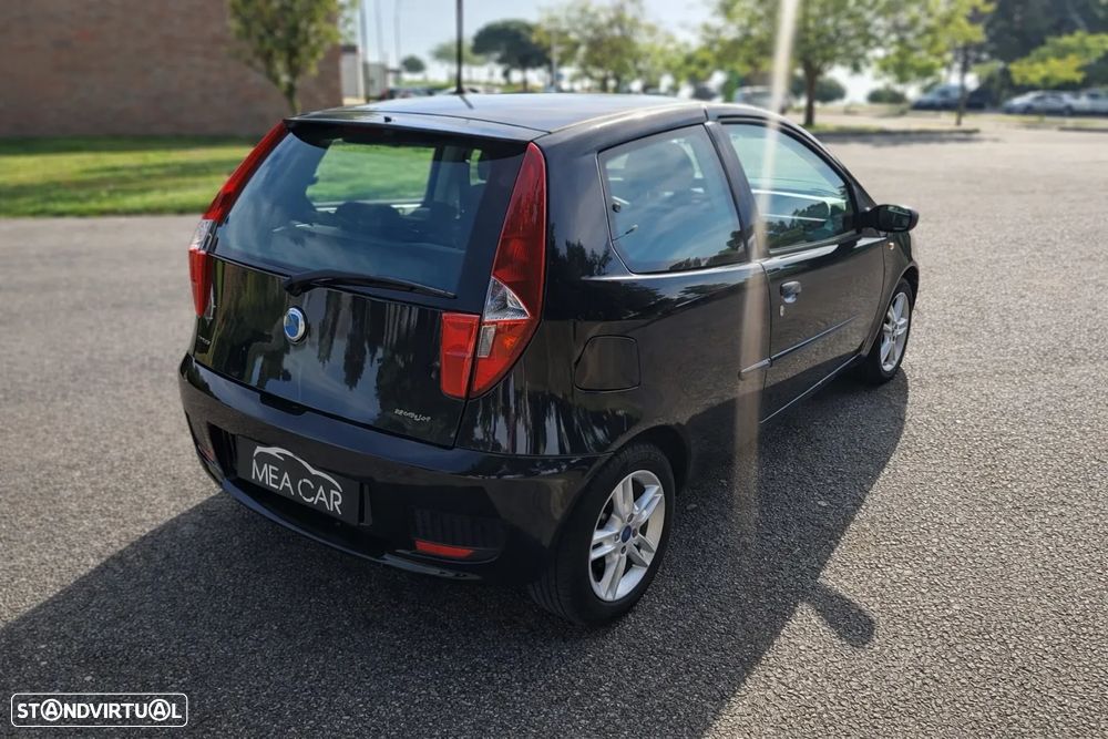 Fiat Punto 70 JTD Multijet Active - 2