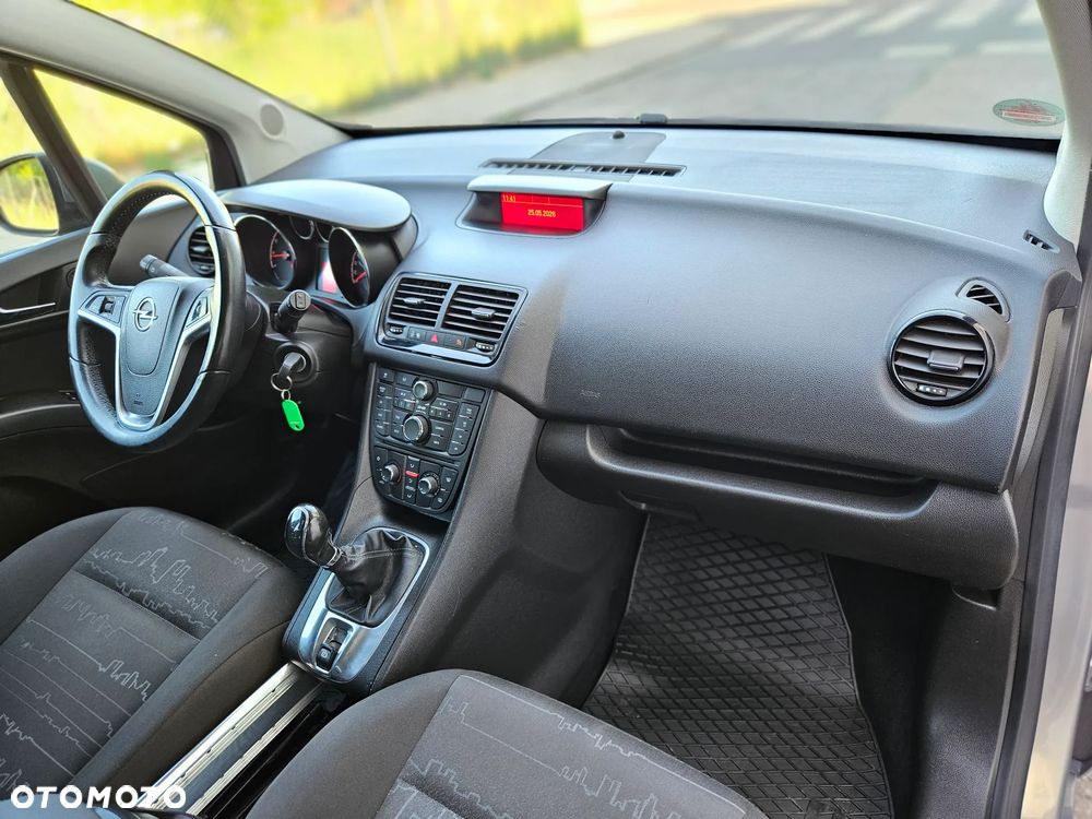 Opel Meriva 1.4 Essentia - 12