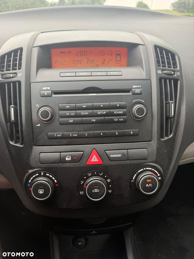 Kia Ceed 1.4 Comfort - 10