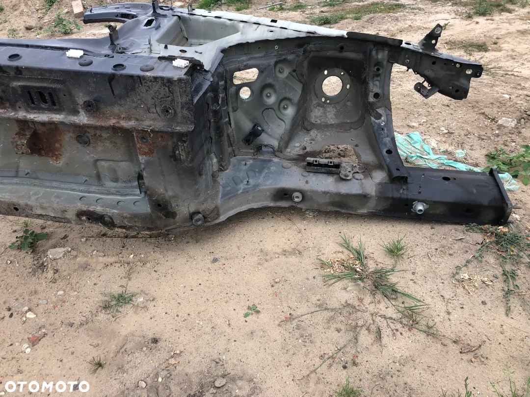 BMW E90 Błotnik Lewy Prawy Próg Podłużnica Ćwiartka Lewy  475 - 10