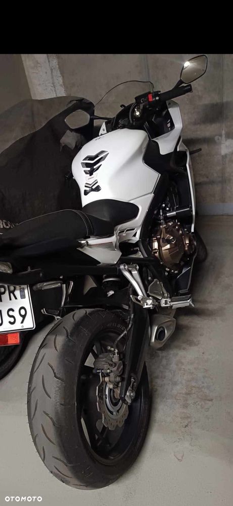 Honda CBR - 7