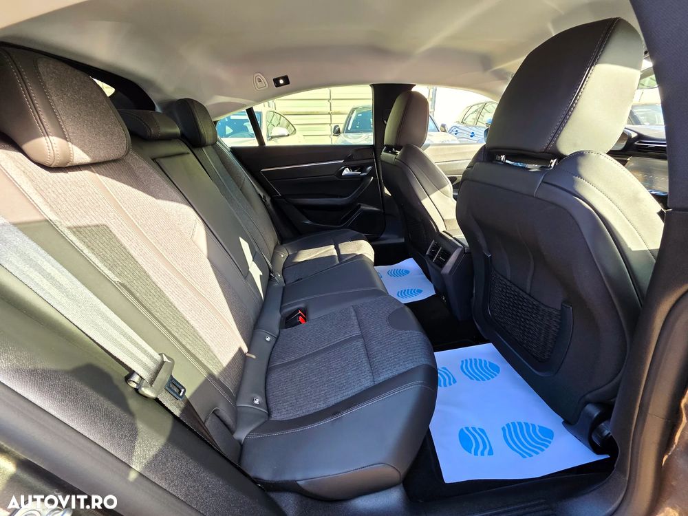 Peugeot 508 PHEV 225ch EAT8 GT - 16