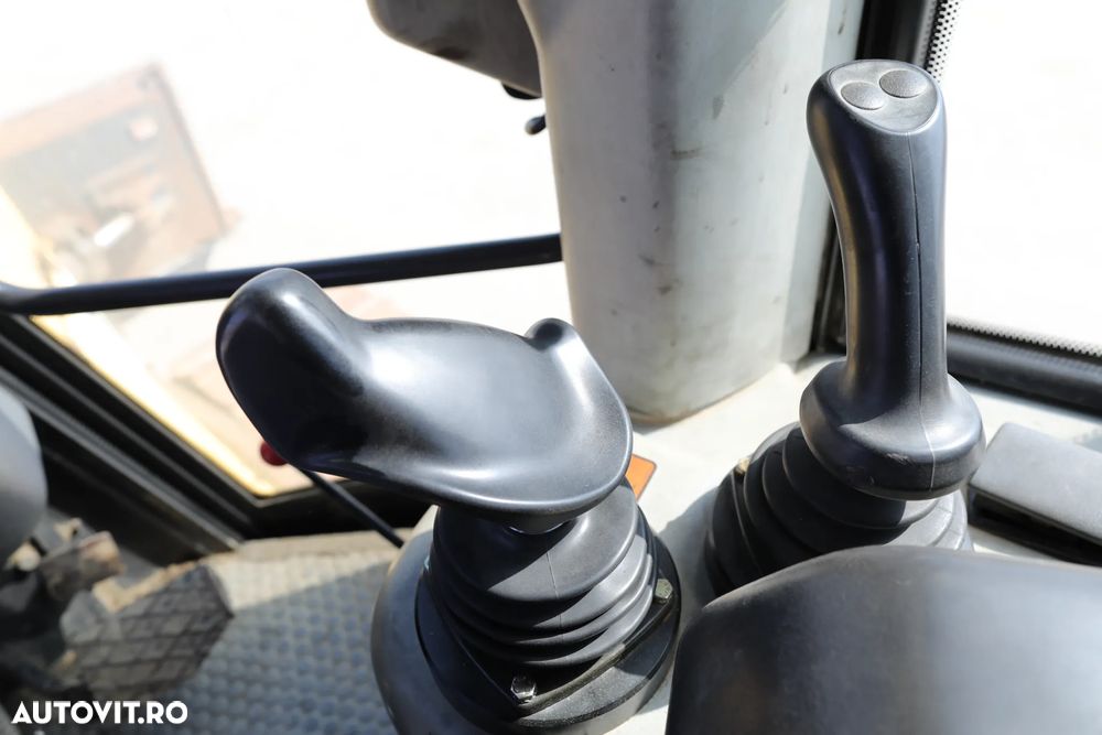 New Holland D180 cu scalificator - 15