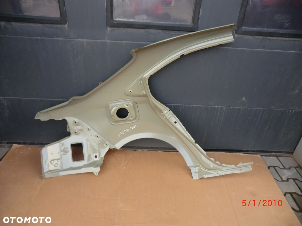 TOYOTA COROLLA E21 BŁOTNIK LEWY TYLNY - 3