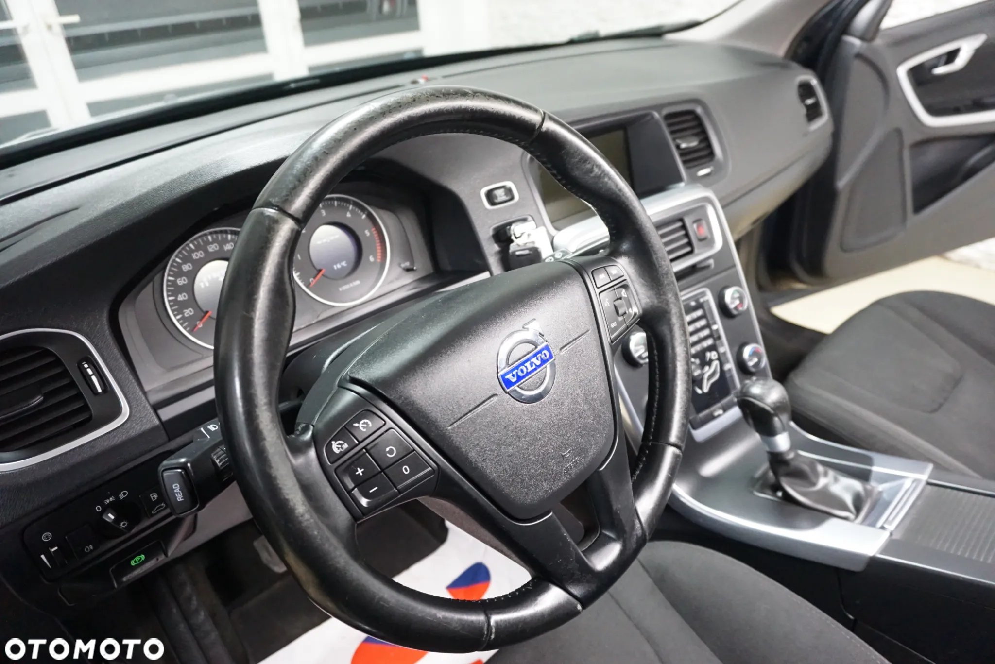 Volvo V60 D3 Momentum - 17
