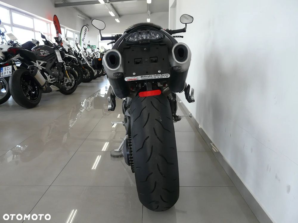 Triumph Speed Triple - 17