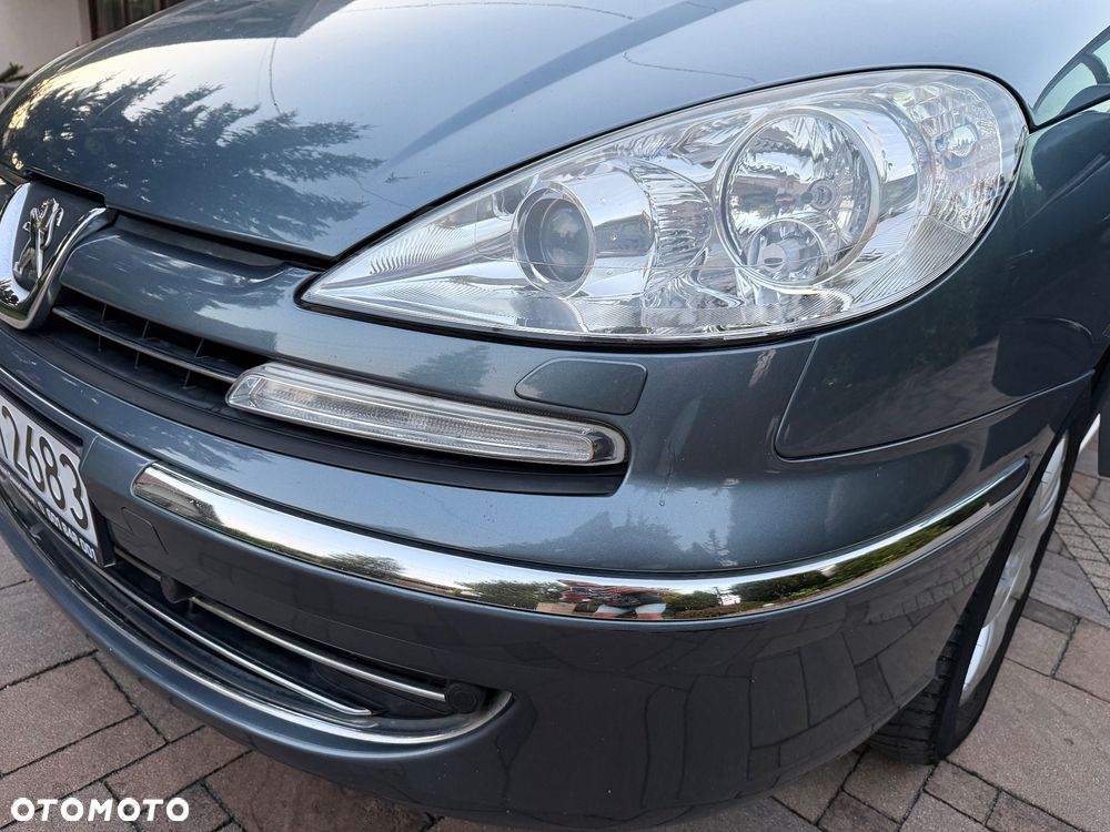 Peugeot 807 HDi 135 Allure - 25