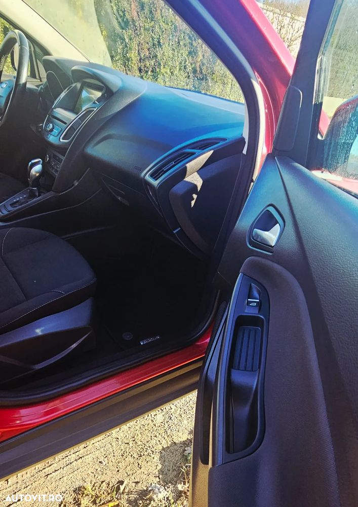 Ford Focus 1.0 EcoBoost Trend - 18