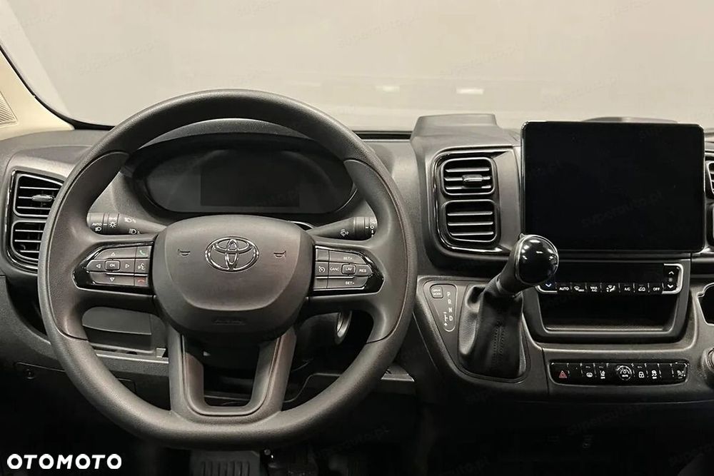 Toyota Proace Max - 10