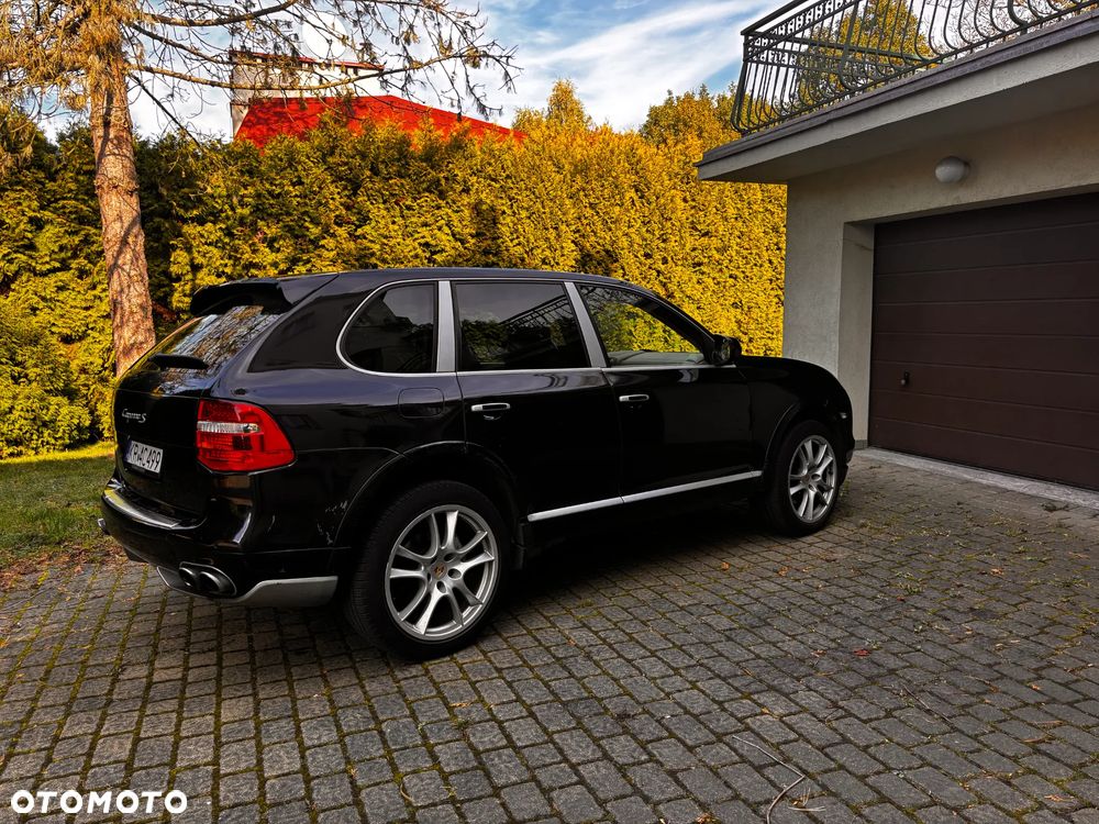 Porsche Cayenne 2007 photo 2