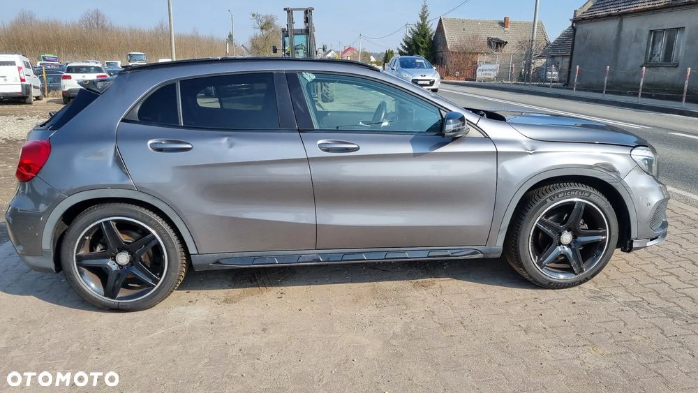 Mercedes-Benz GLA 200 (CDI) d 7G-DCT AMG Line - 3