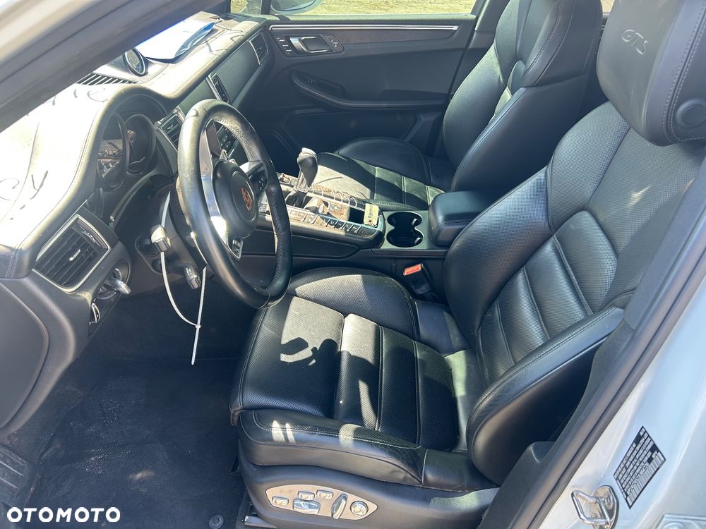 Porsche Macan GTS PDK - 8