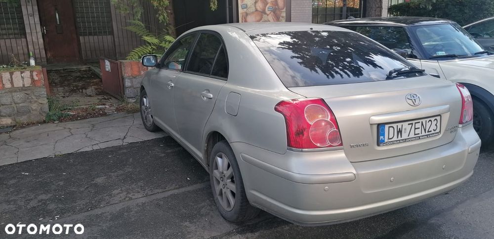 Toyota Avensis - 3