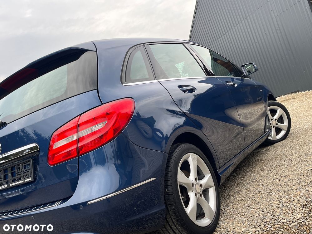 Mercedes-Benz Klasa B 180 (BlueEFFICIENCY) - 17