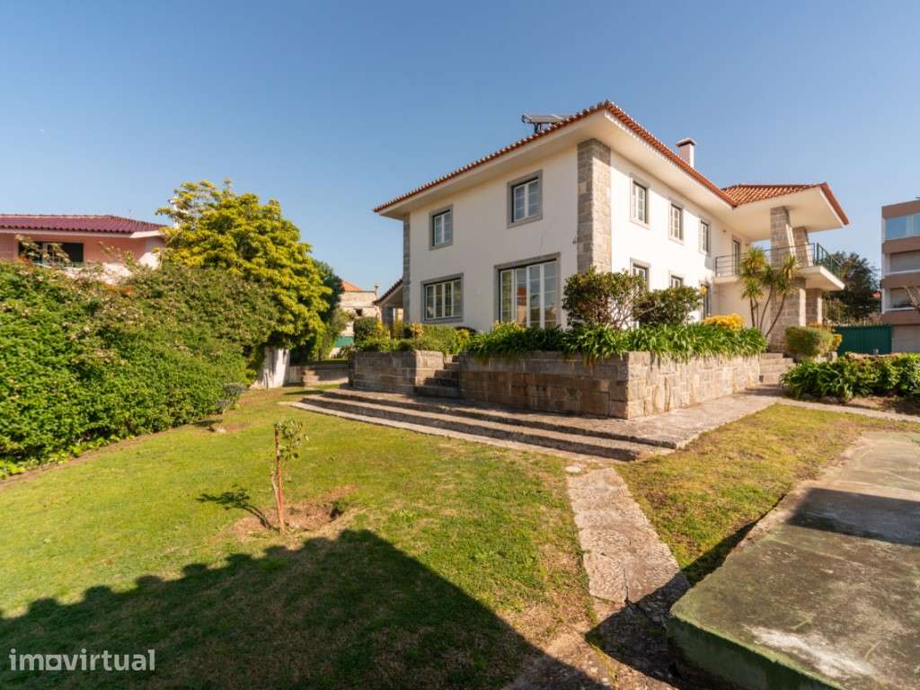 Arrendar moradia T6, Jardim e Piscina, Santo Amaro Oeiras - Grande imagem: 5/52