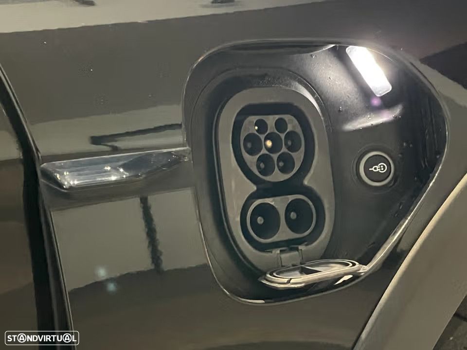 Porsche Taycan Cross Turismo 4 - 39