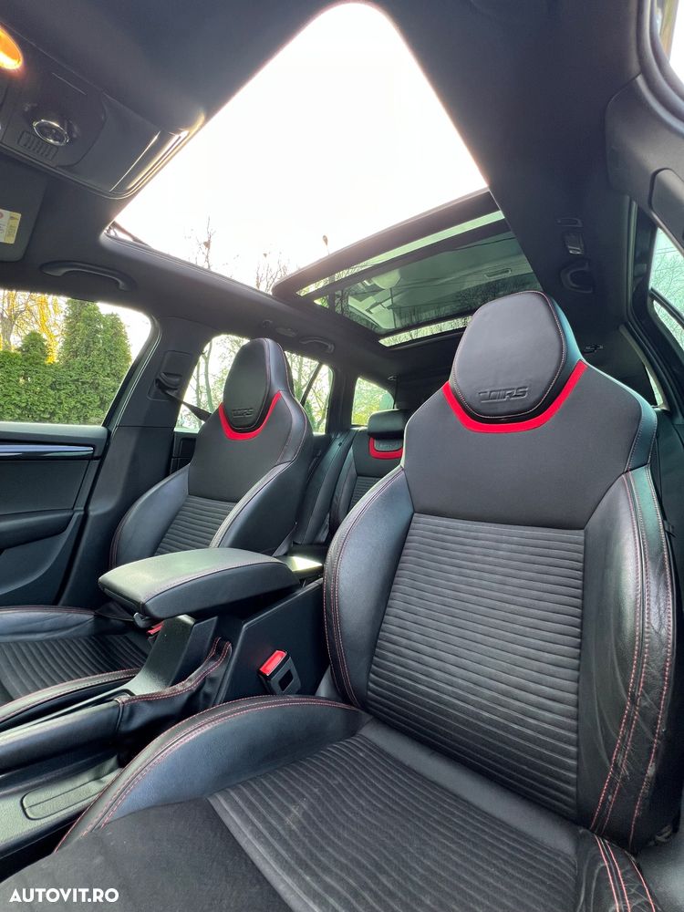 Skoda Octavia Combi 2.0 TDI 4x4 DSG RS - 6