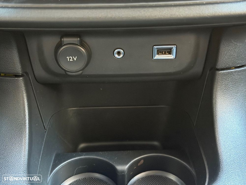 Citroën C3 1.2 PureTech Shine - 20