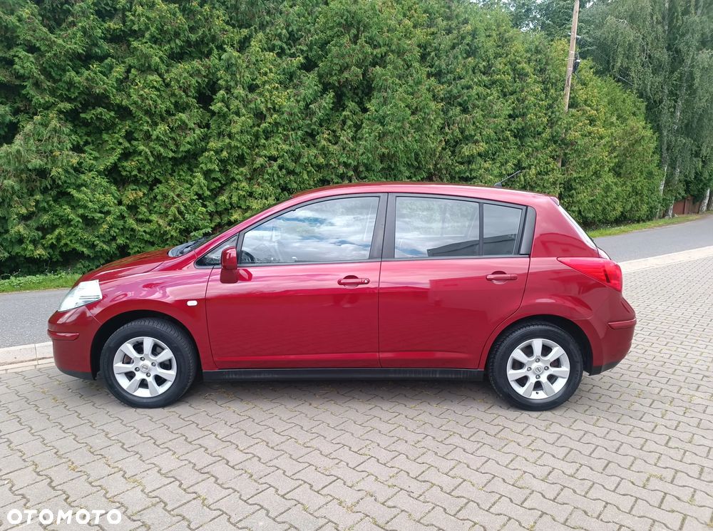 Nissan Tiida 1.6 Visia AC/CD - 10