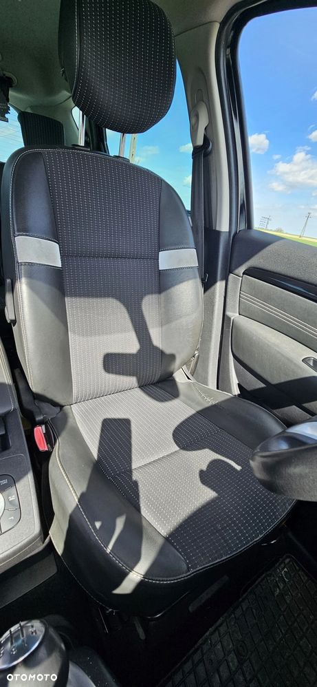Renault Scenic 1.9 dCi Emotion - 7