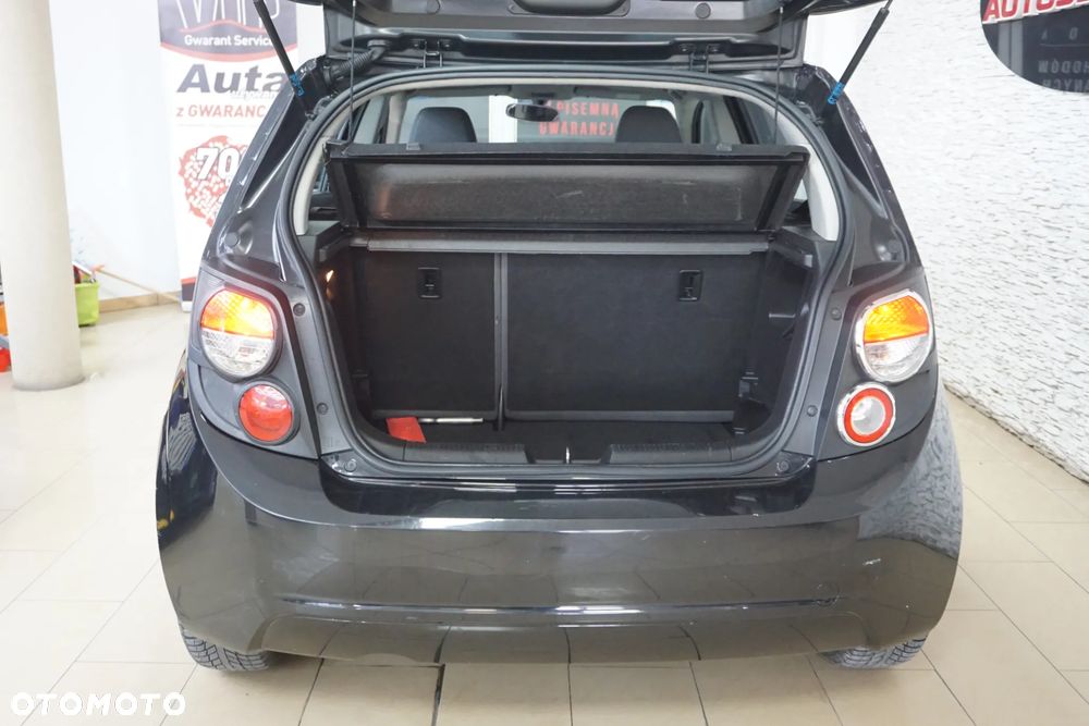 Chevrolet Aveo 1.2 LT - 13