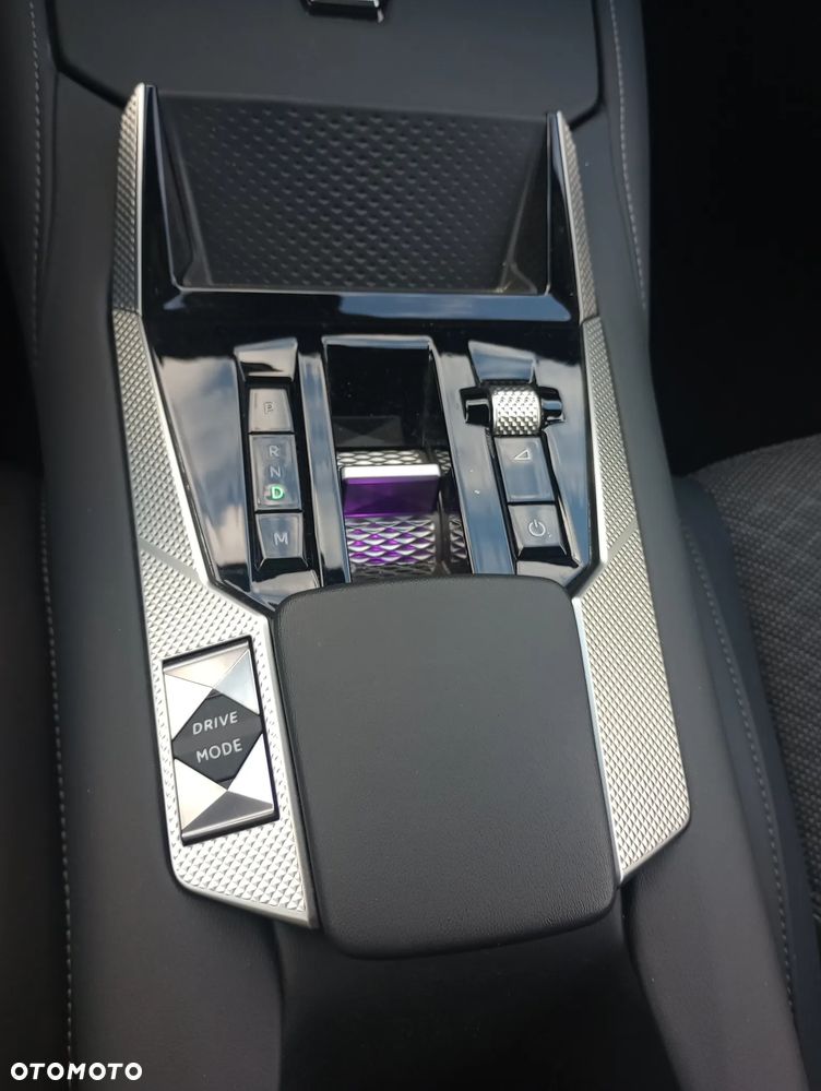 DS Automobiles DS 4 1.2 PureTech Cross Trocadero - 12