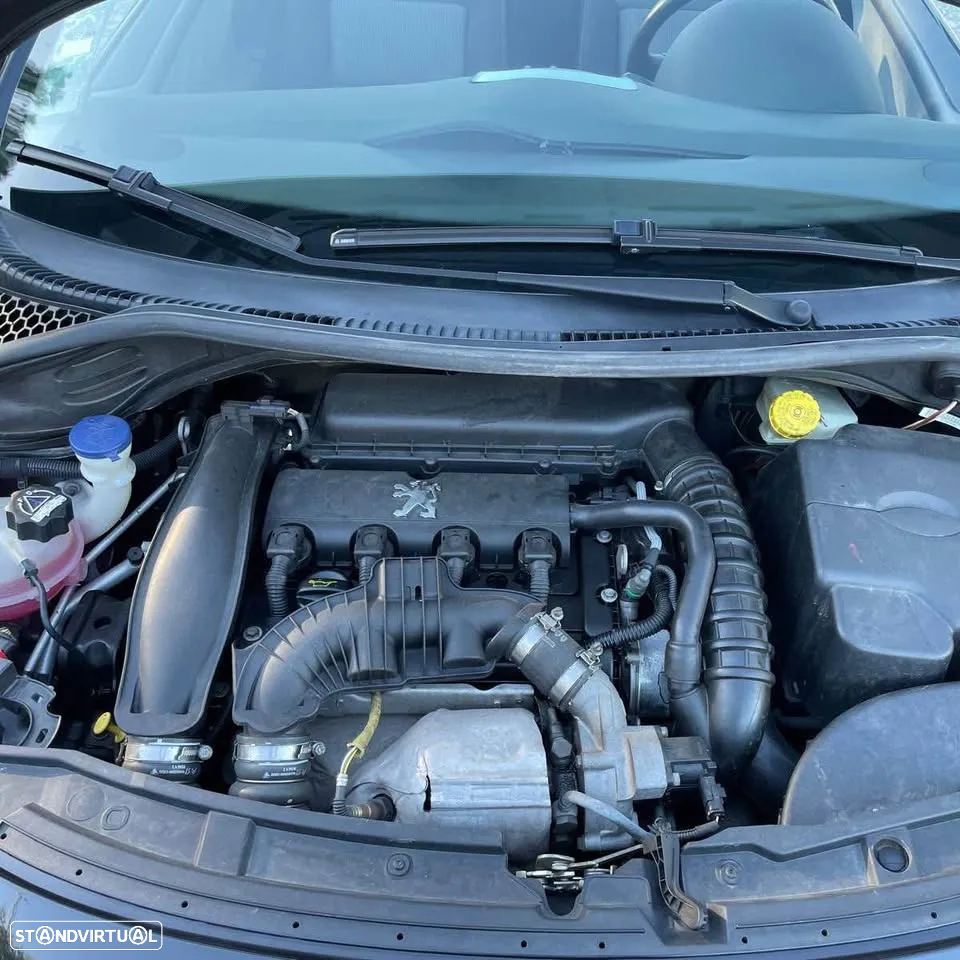 Peugeot 207 CC 1.6 THP 16V Sport - 12