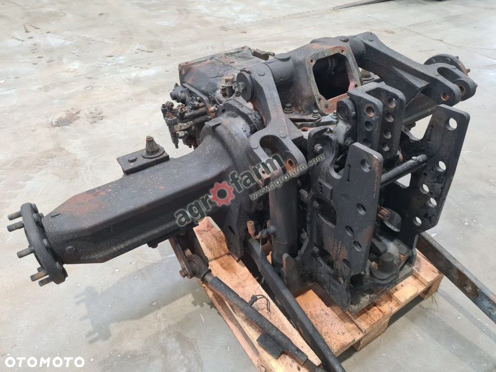 Tylny most Massey Ferguson 5435 851B9 - 4
