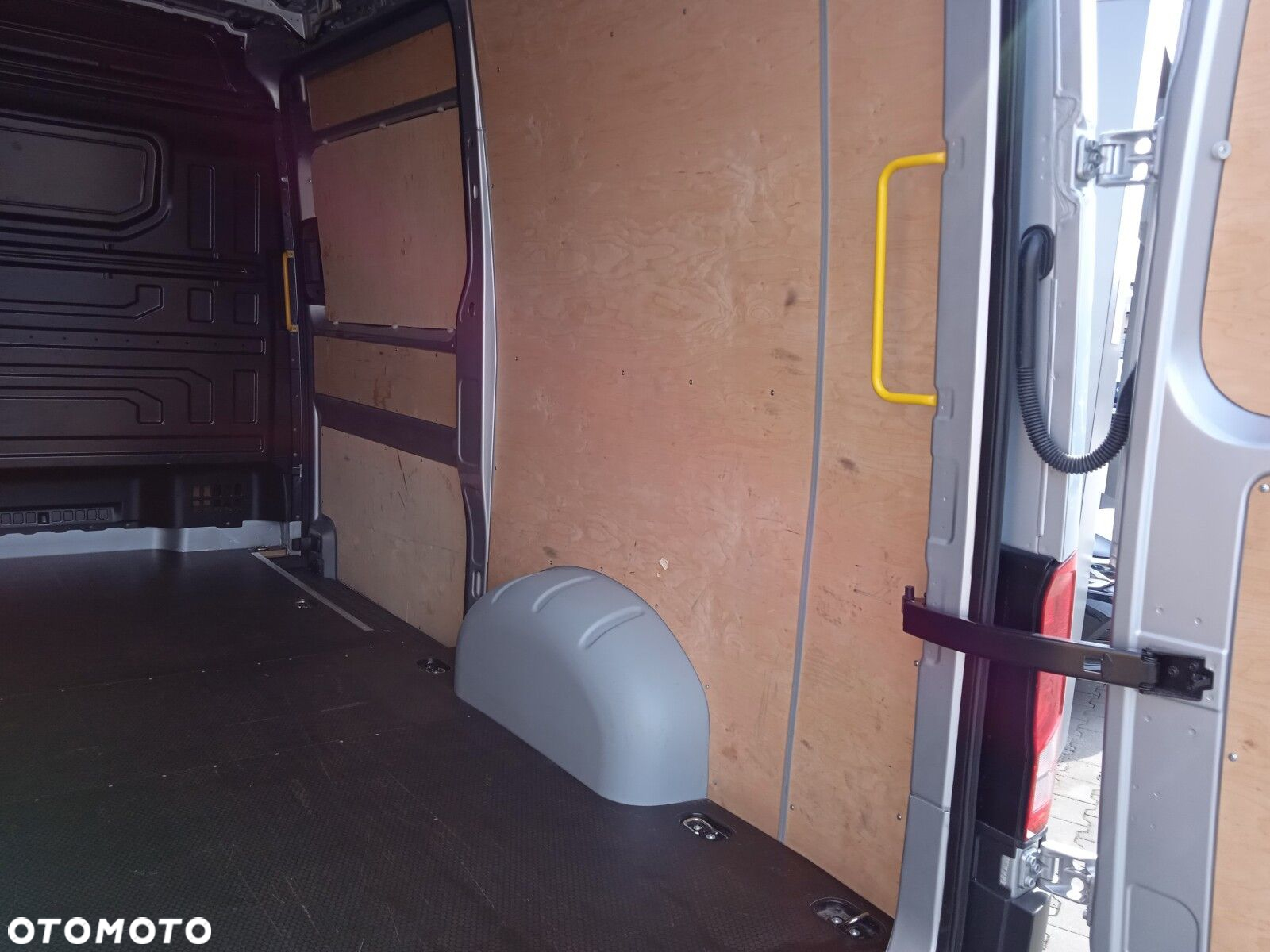 Volkswagen Crafter 35 - 23