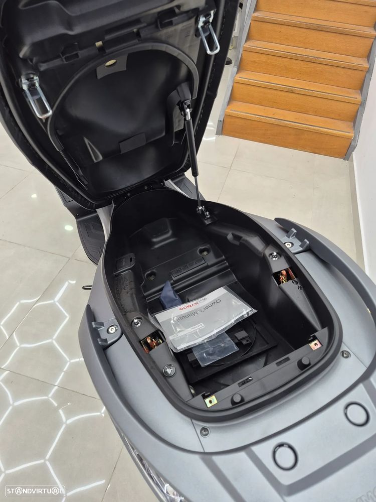 Kymco Downtown - 8